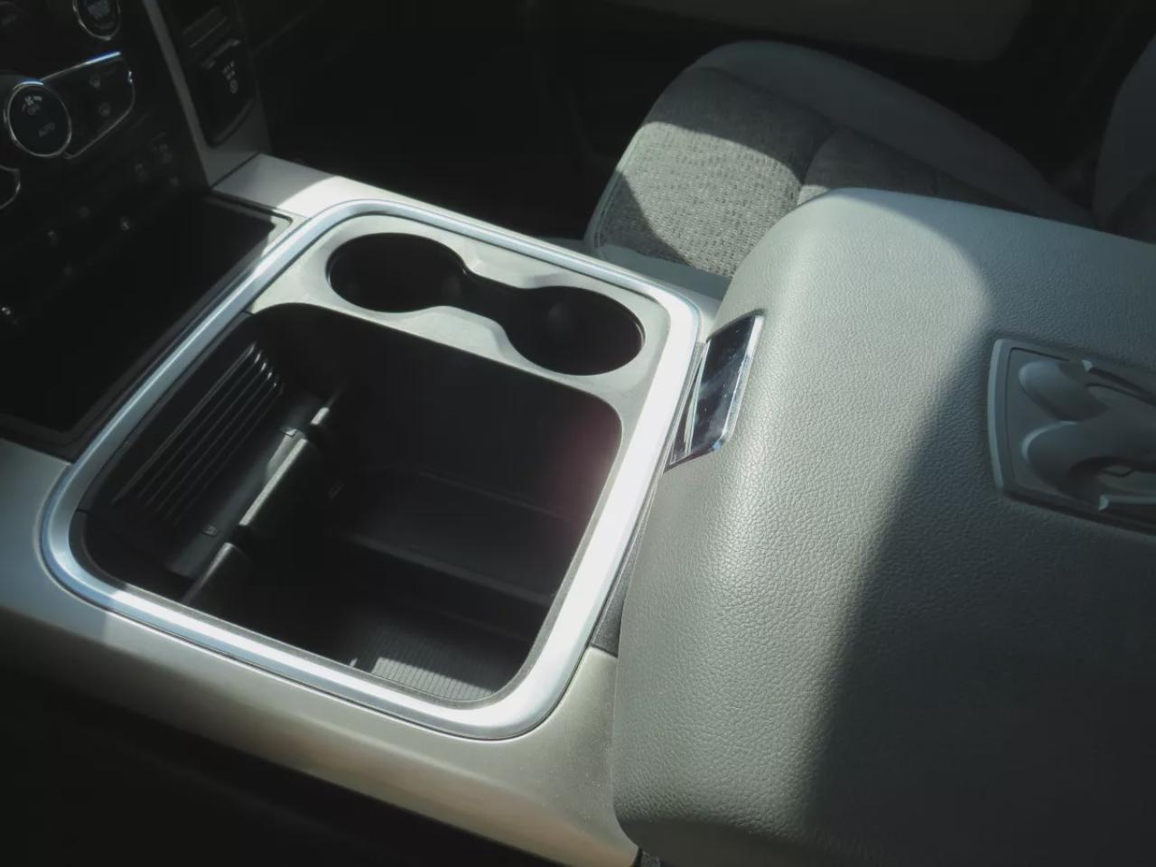 2017 RAM 1500 Big Horn (**ONE OWNER!!**CLEAN TITLE/NO ACCIDENTS!!**SAFETY/CERTIFIED!!**DIESEL!!**4WD**RUNNING BOARDS**TRAILER HITCH**TOW HOOKS**REMOTE START**NAVIGATION**REVERSE CAMERA**POWER SEATS**DIGITAL TOUCHSCREEN**HEATED SEATS/STEERING WHEEL**LEATHER WRAPPED STEE Photo