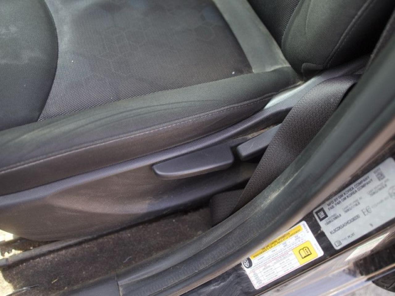 2017 Chevrolet Spark 1LT  **SUNROOF - APPLE CP** Photo