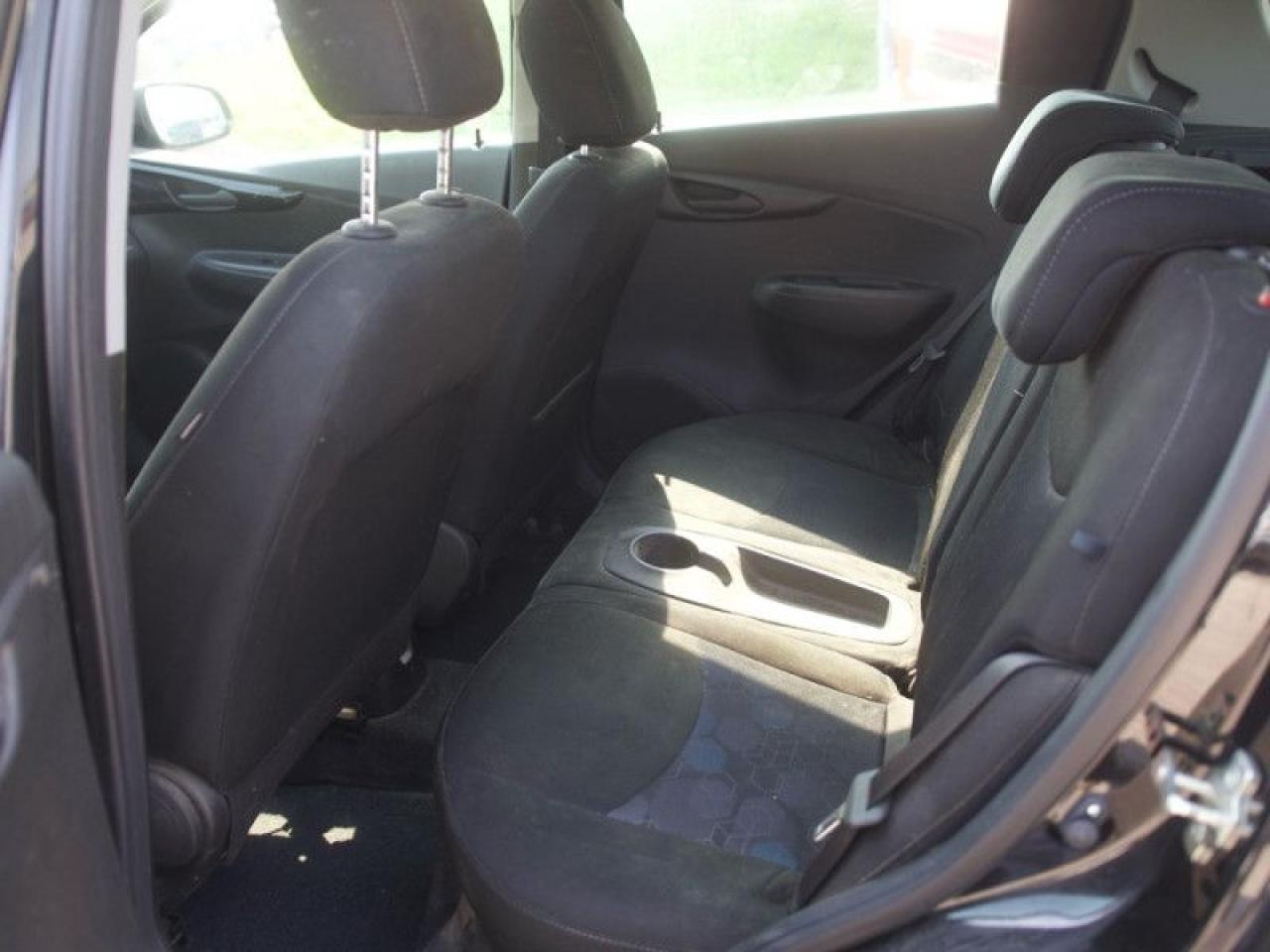 2017 Chevrolet Spark 1LT  **SUNROOF - APPLE CP** Photo