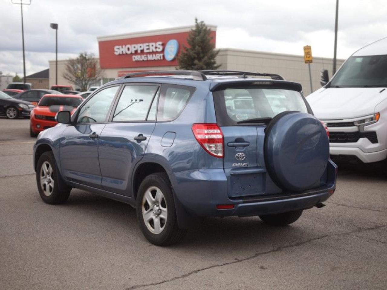 2011 Toyota RAV4 4WD  **LOW KMS** Photo3