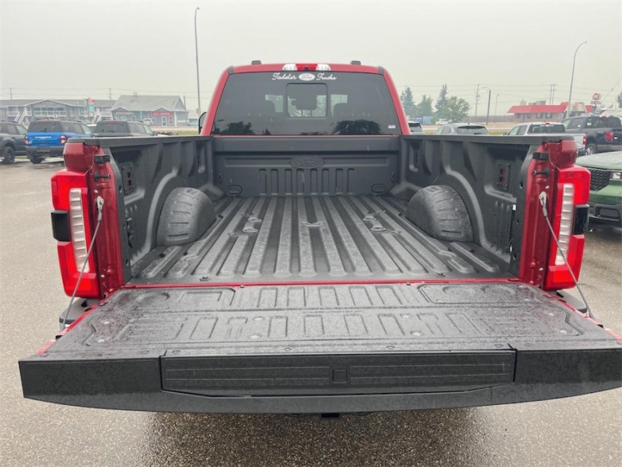 2025 Ford F-350 Super Duty King Ranch Photo5