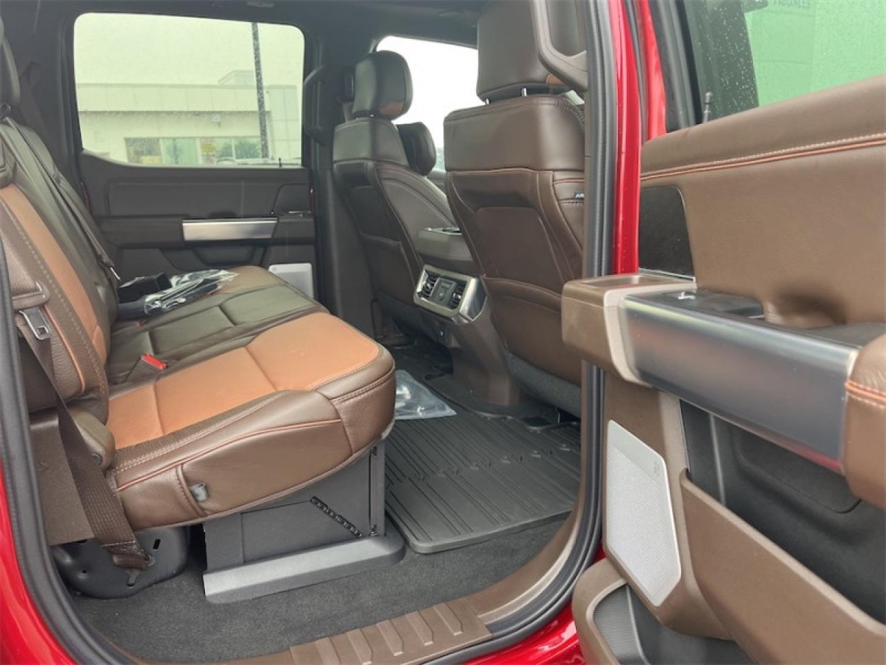 2025 Ford F-350 Super Duty King Ranch Photo5