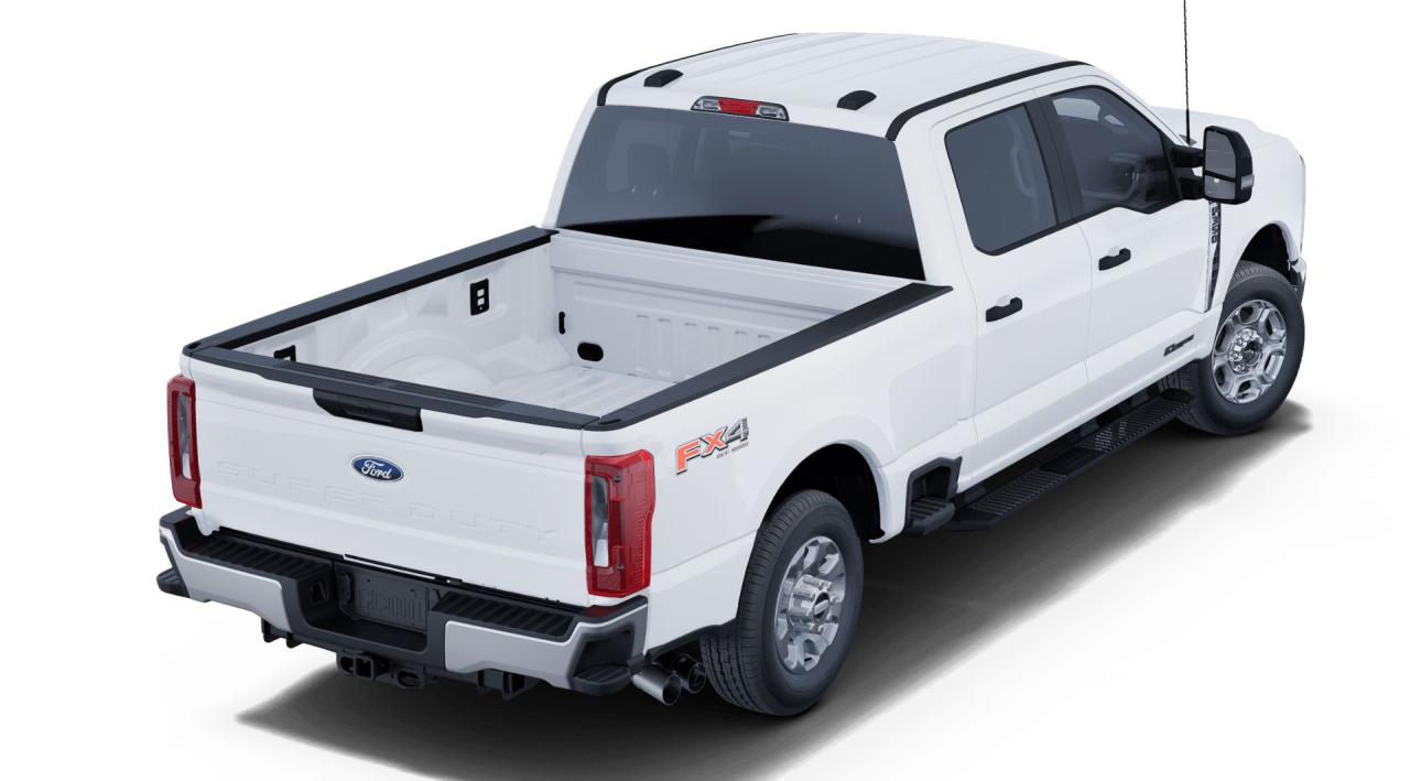 2025 Ford F-350 Super Duty SRW XLT Photo2