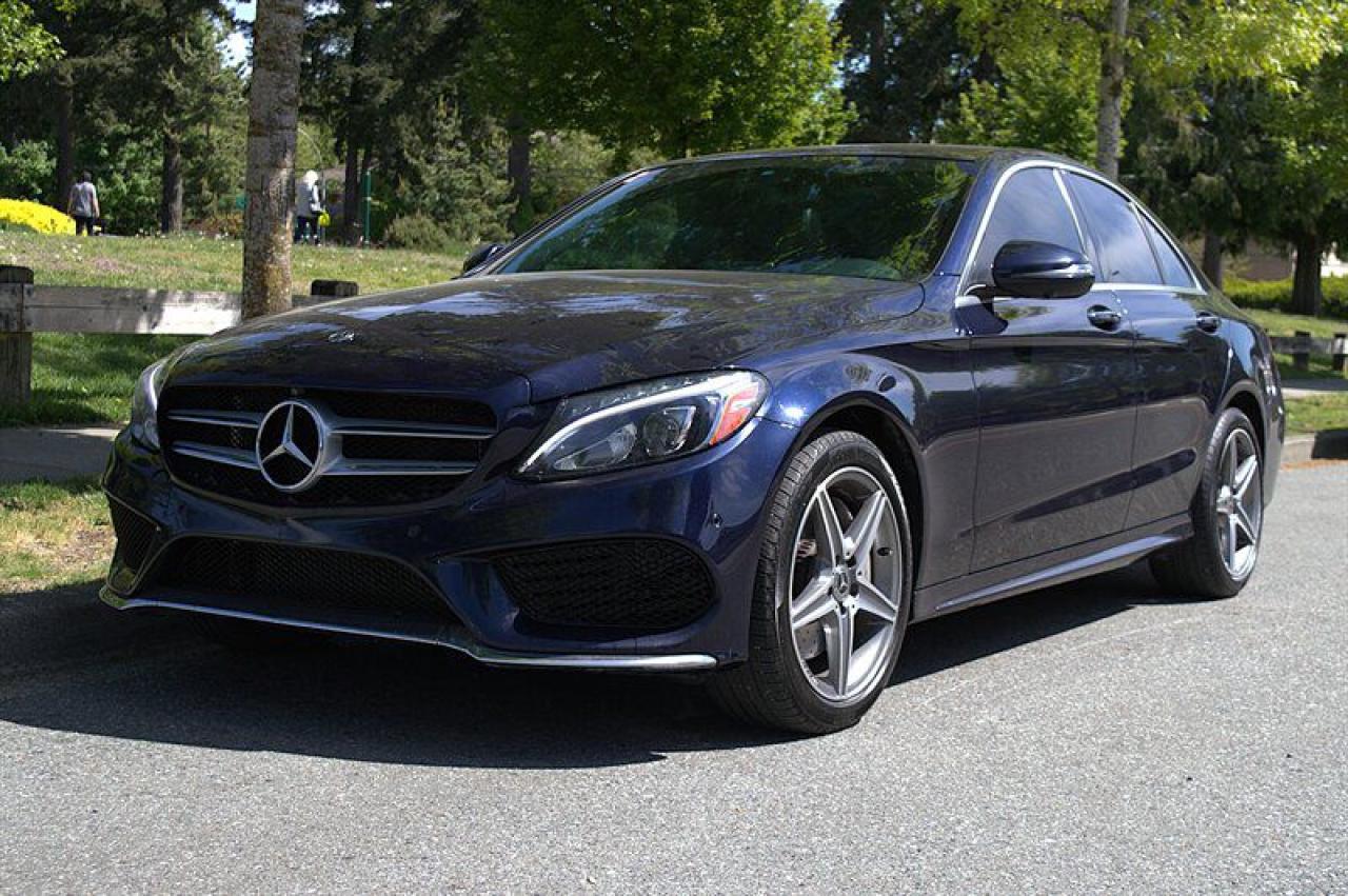 Used 2018 Mercedes-Benz C-Class C 300 4MATIC for sale in Surrey, BC