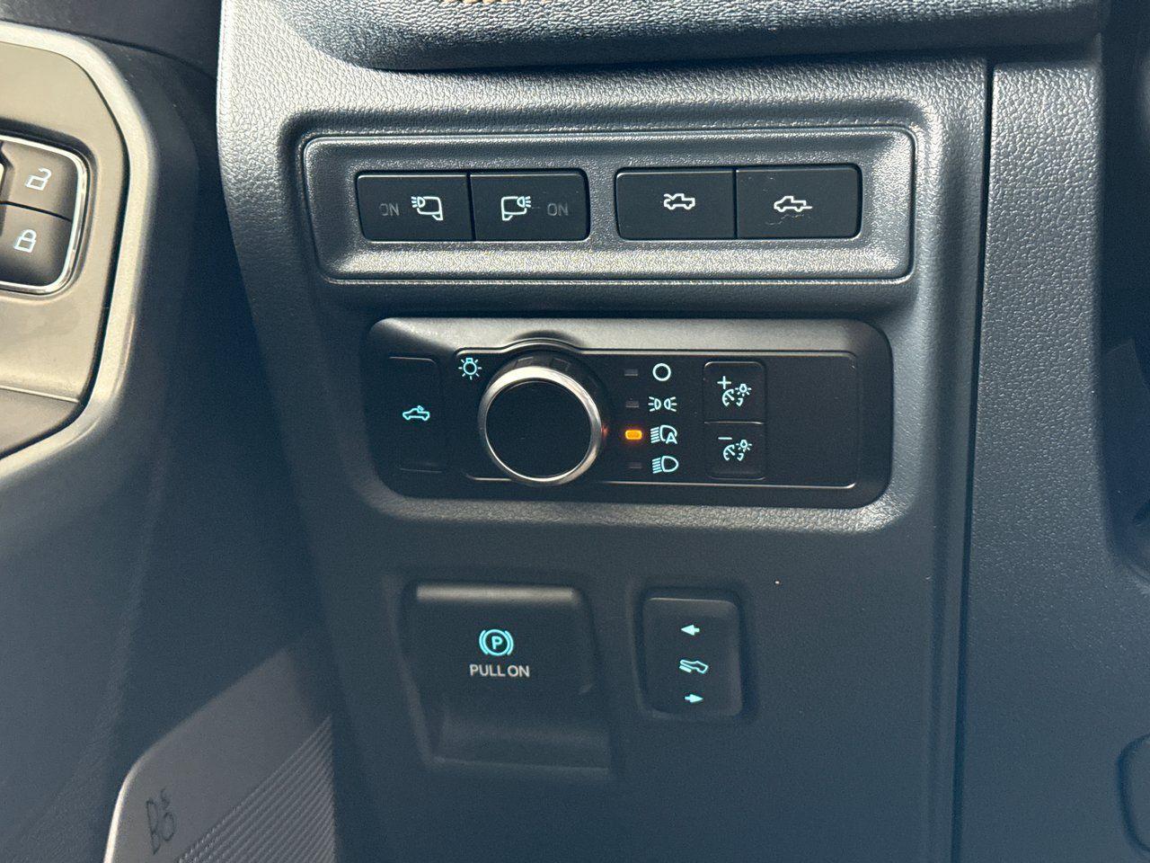 2023 Ford F-150 Lightning Lariat - Photo #22