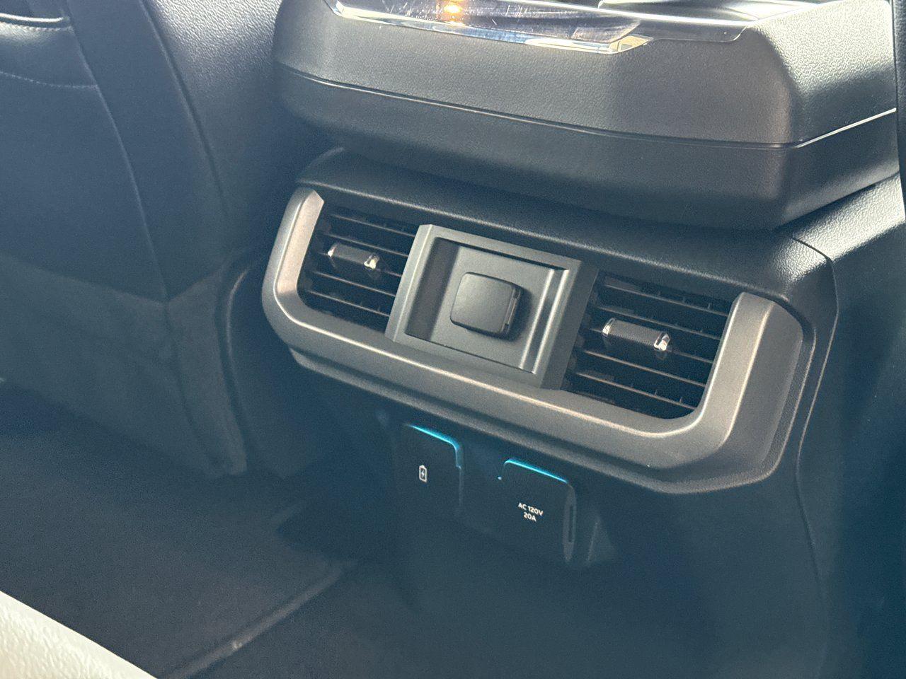 2023 Ford F-150 Lightning Lariat - Photo #27