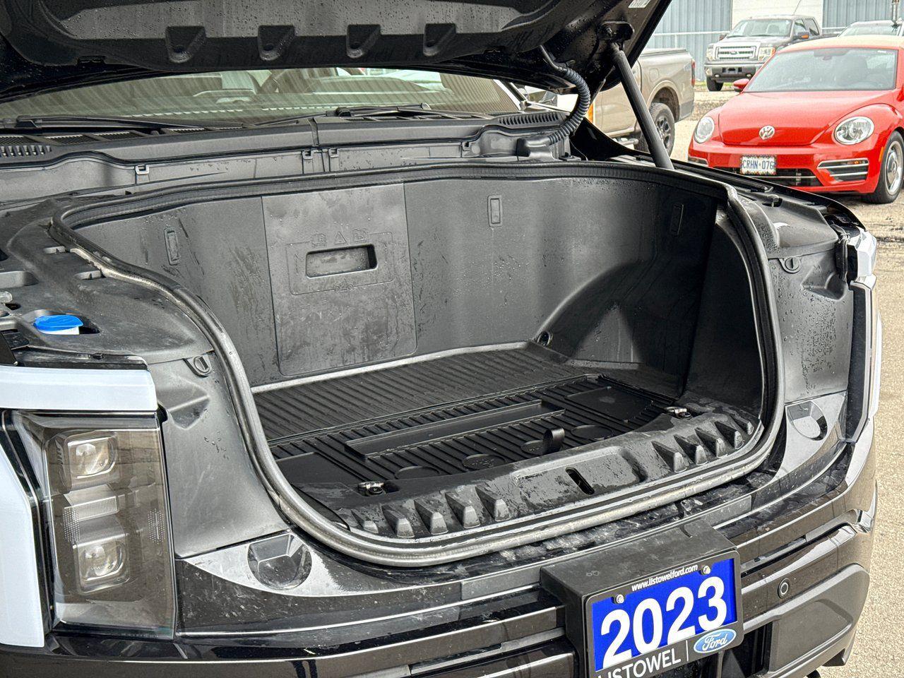 2023 Ford F-150 Lightning Lariat - Photo #35
