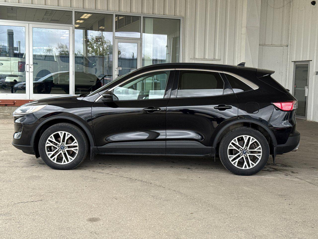 2021 Ford Escape SEL - Photo #4