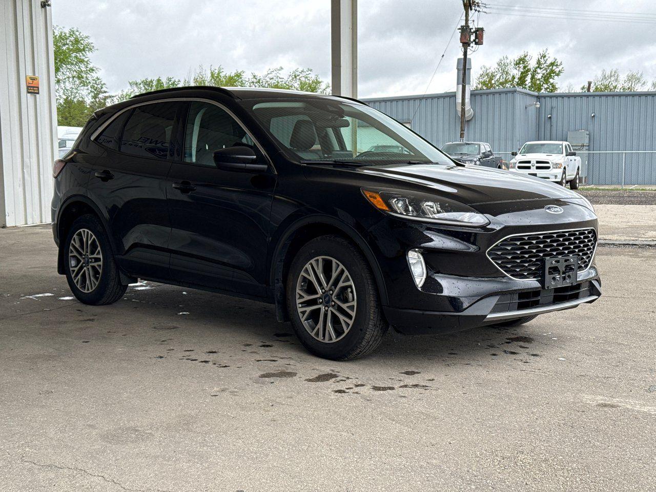 2021 Ford Escape SEL - Photo #9