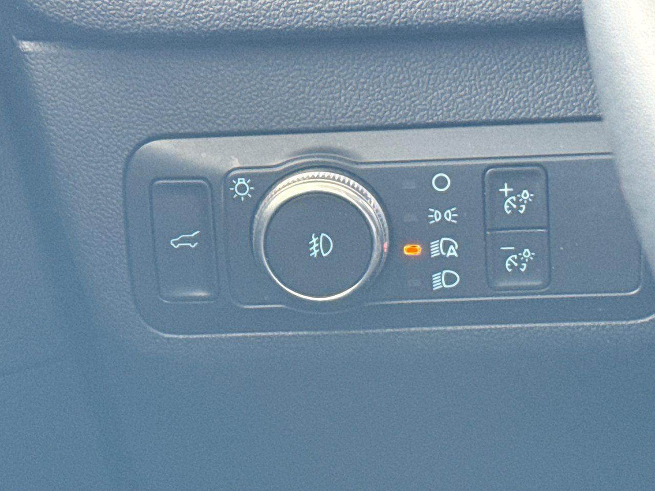 2021 Ford Escape SEL - Photo #21