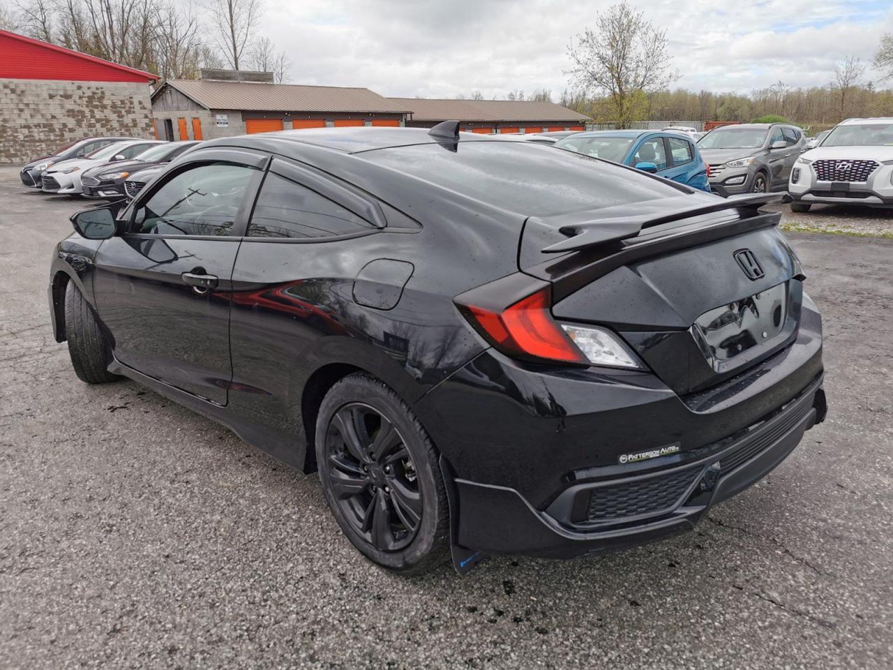 2016 Honda Civic Touring - Photo #3