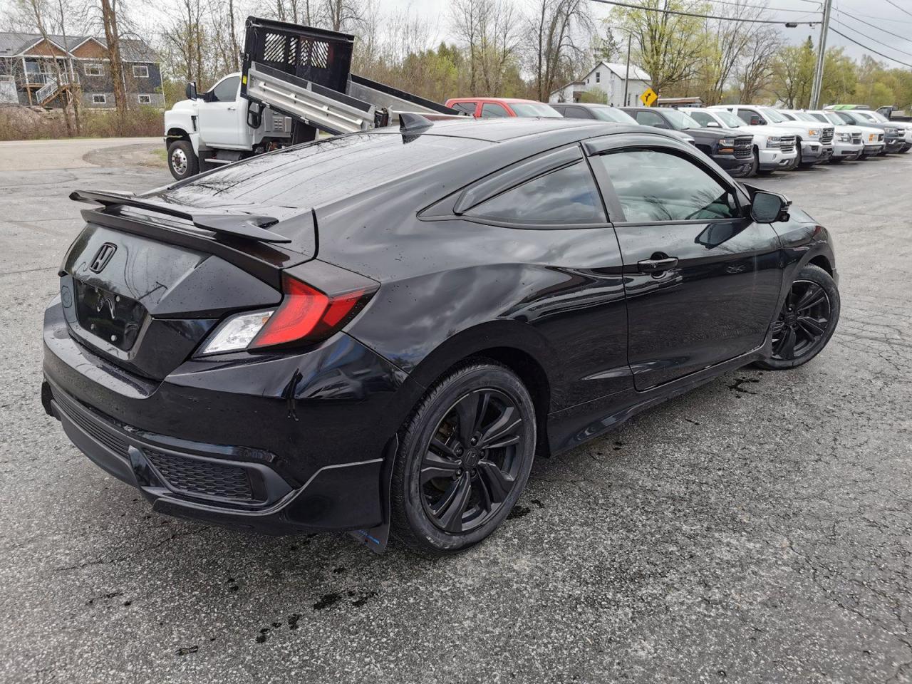 2016 Honda Civic Touring - Photo #5