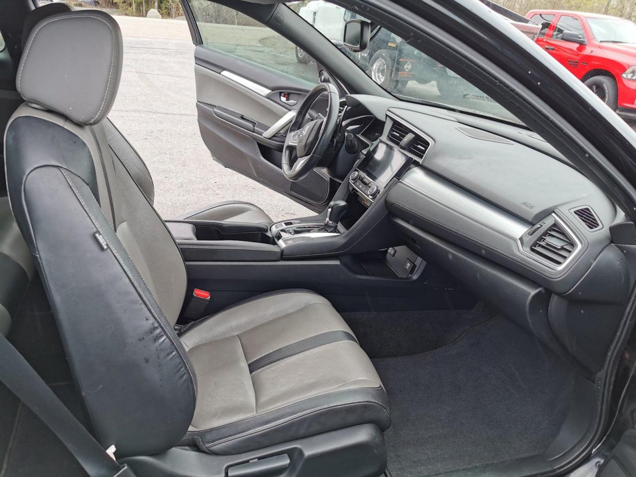 2016 Honda Civic Touring - Photo #14