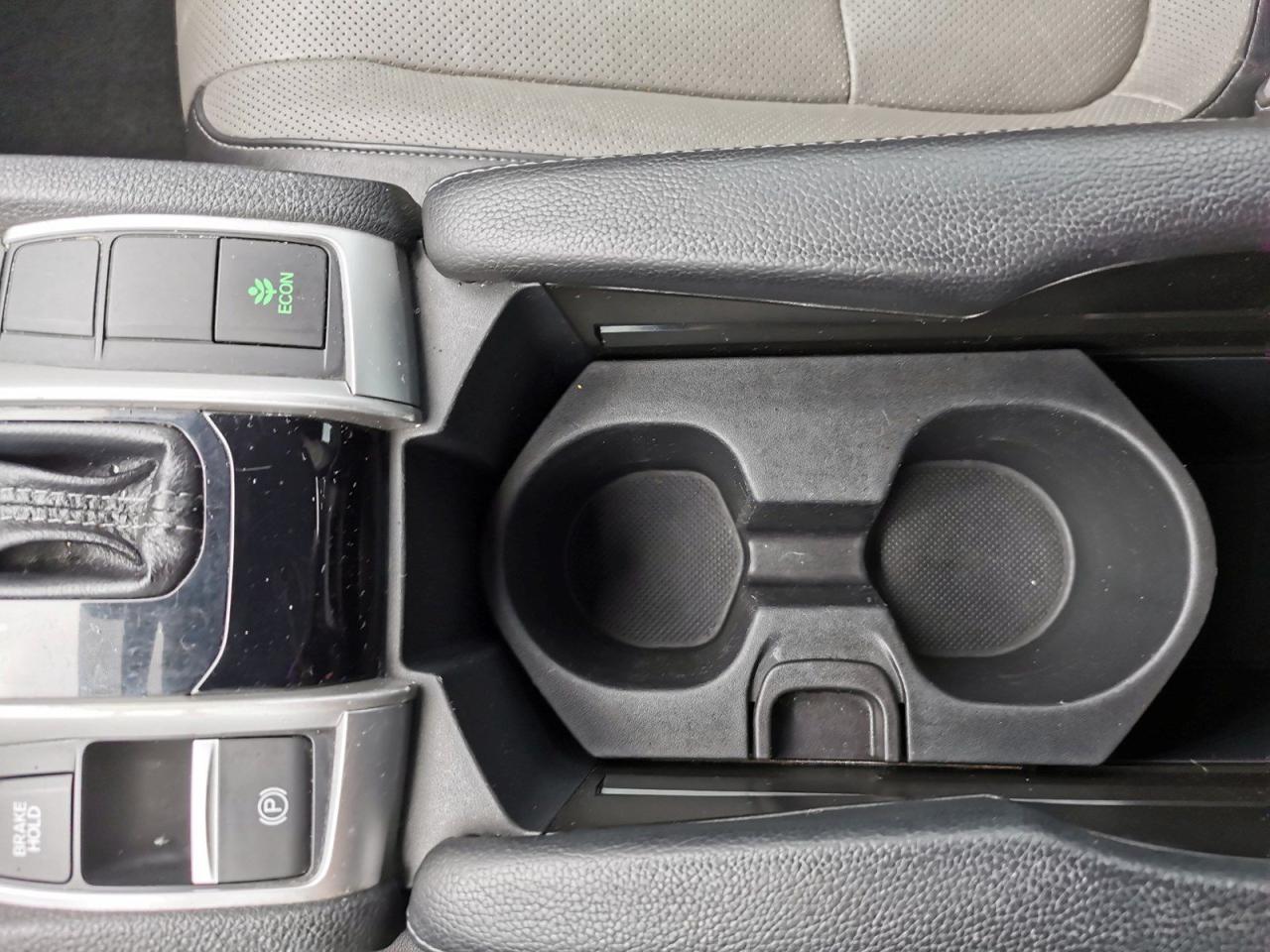 2016 Honda Civic Touring - Photo #26