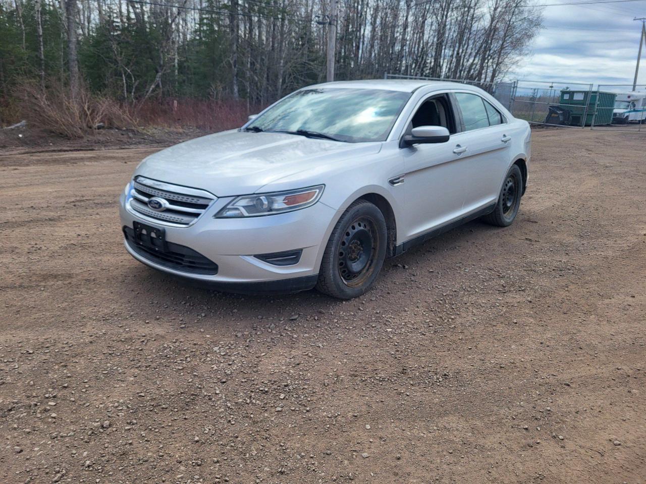 Used 2011 Ford Taurus SEL for sale in Moncton, NB