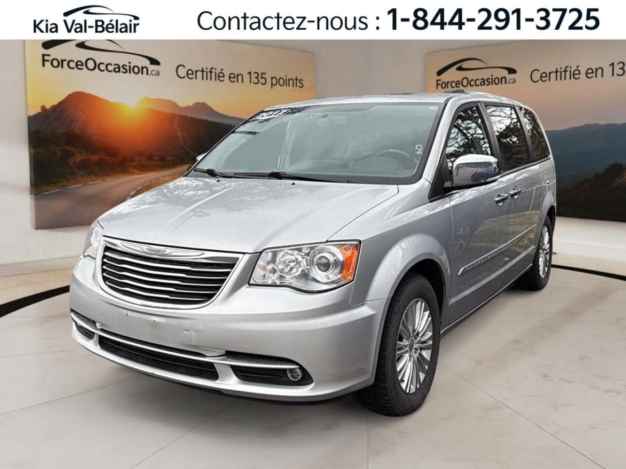 Used 2012 Chrysler Town & Country LIMITED * 7 PASSAGERS * V6 * 283HP * CAMÉRA * CUIR for sale in Québec, QC