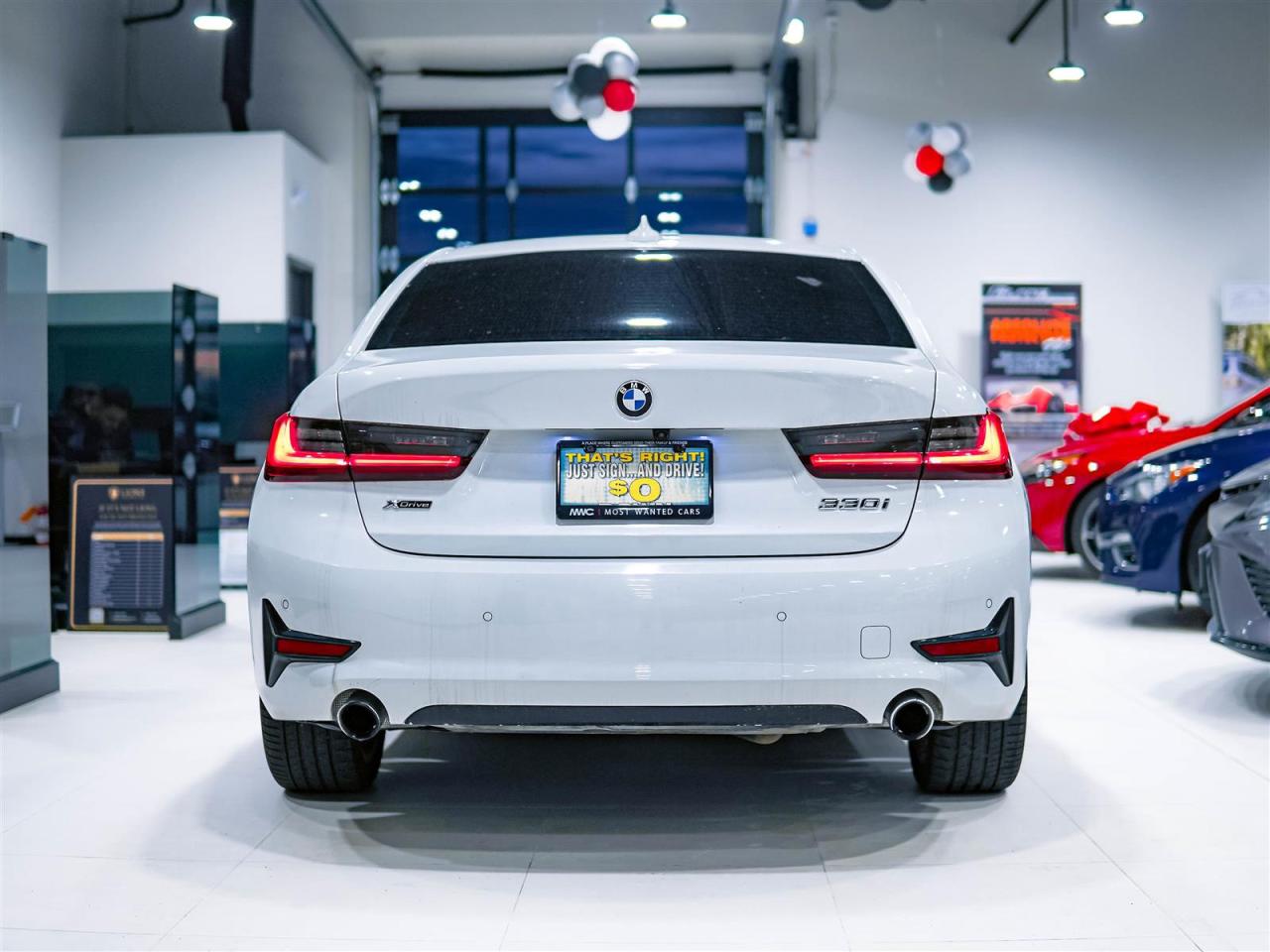 2022 BMW 330xi xDrive | NO ACCIDENTS | 7 SERV REC | NAV | BLIND Photo