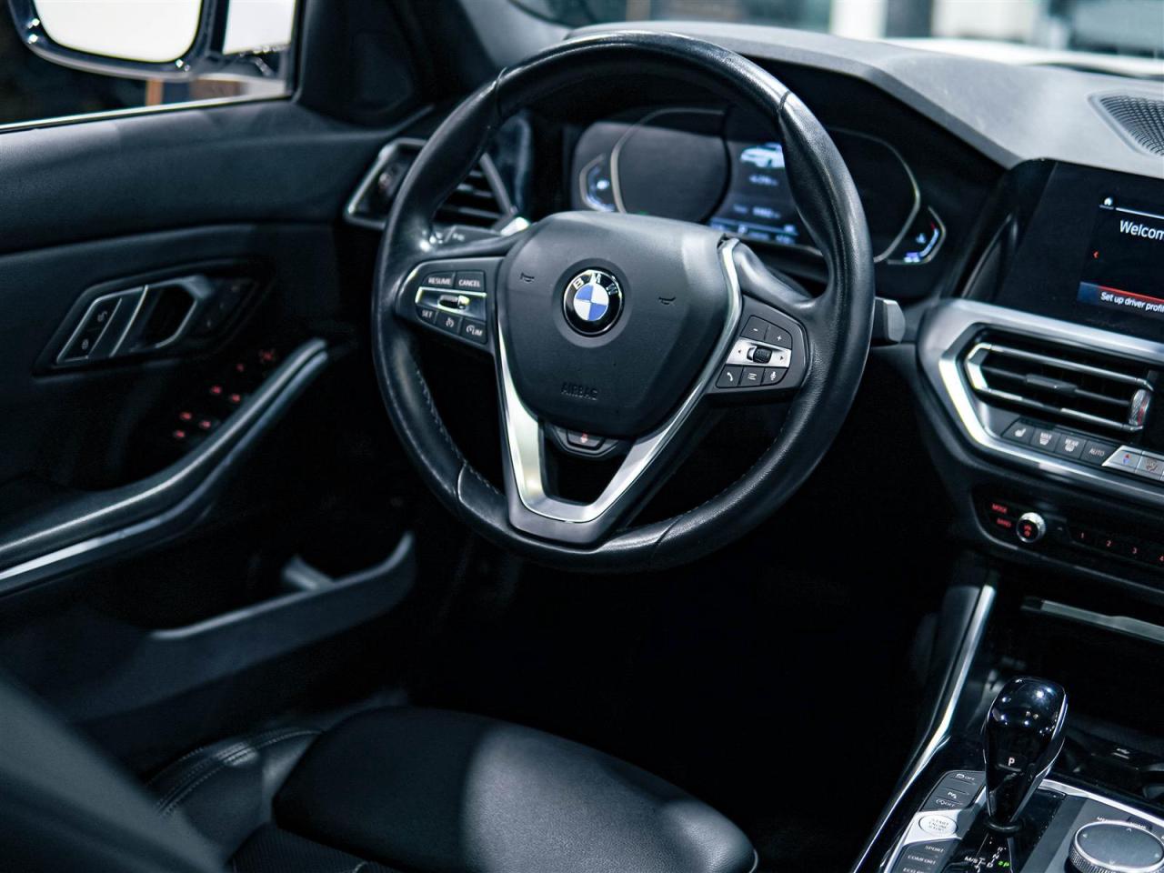 2022 BMW 330xi xDrive | NO ACCIDENTS | 7 SERV REC | NAV | BLIND Photo