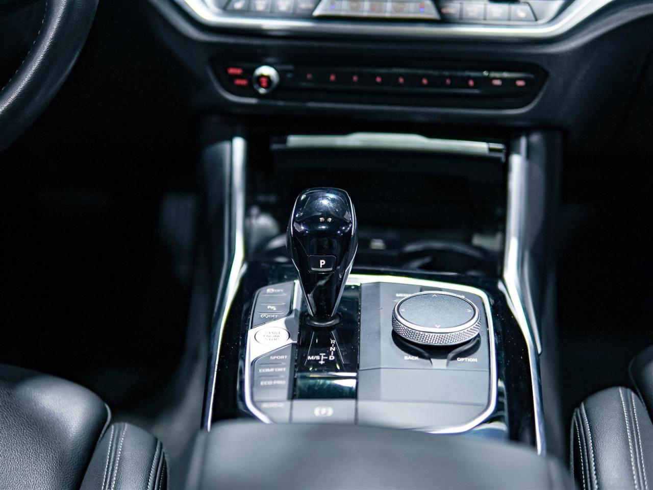 2022 BMW 330xi xDrive | NO ACCIDENTS | 7 SERV REC | NAV | BLIND Photo