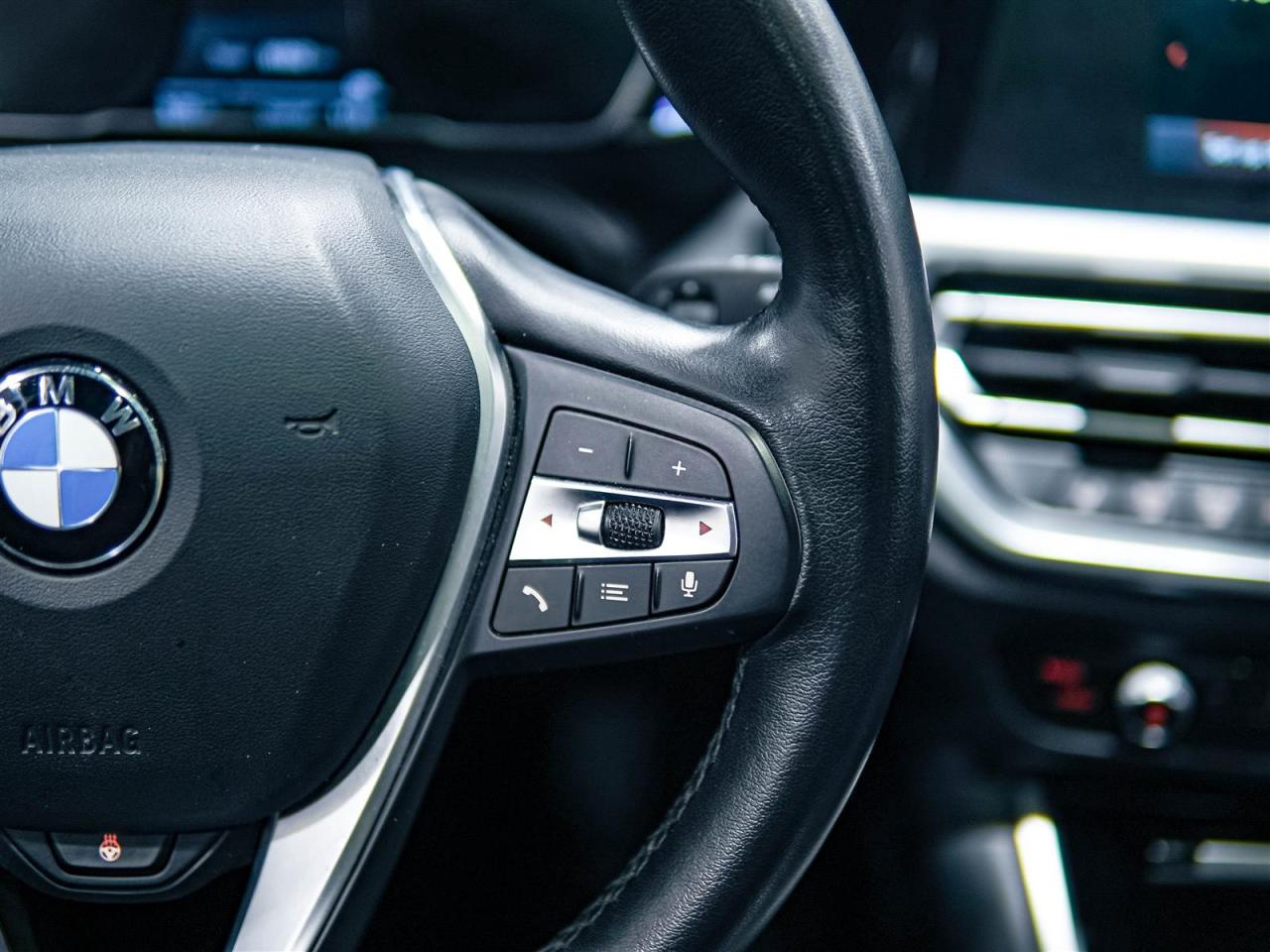 2022 BMW 330xi xDrive | NO ACCIDENTS | 7 SERV REC | NAV | BLIND Photo