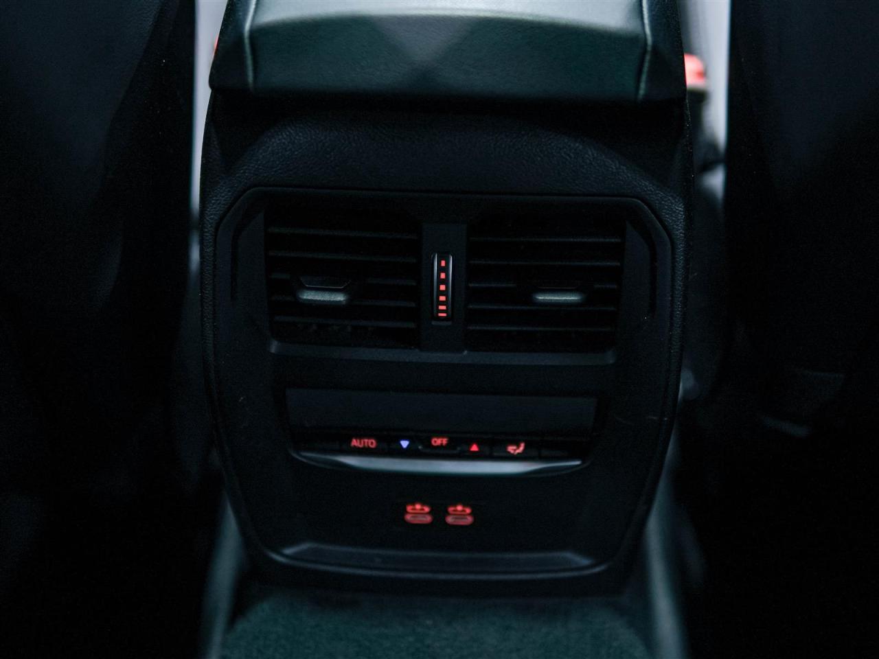 2022 BMW 330xi xDrive | NO ACCIDENTS | 7 SERV REC | NAV | BLIND Photo