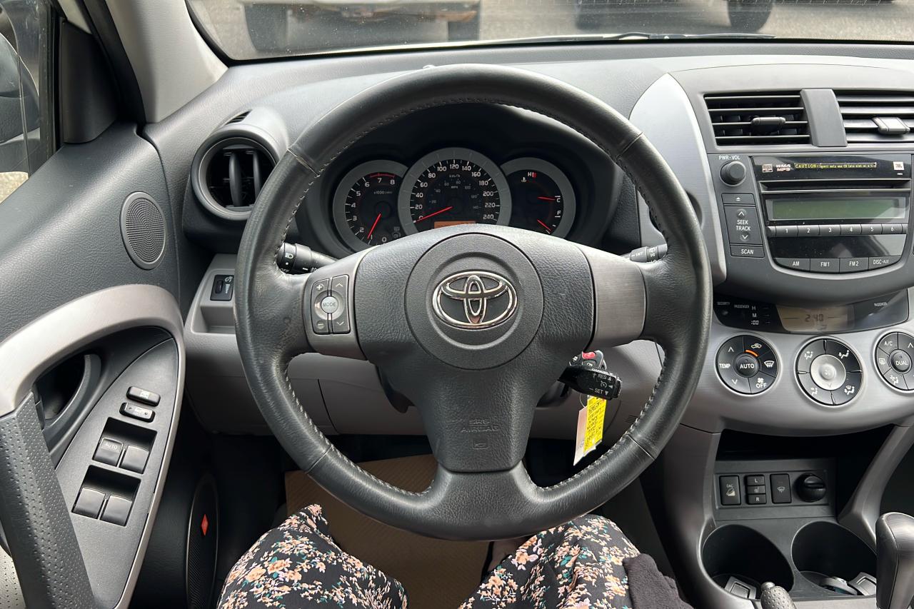 2006 Toyota RAV4 LIMITED Limited Photo
