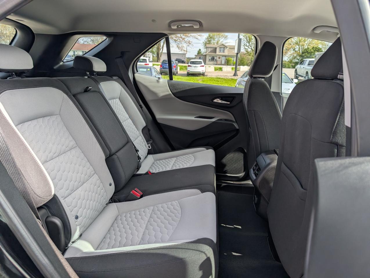 2018 Chevrolet Equinox LS - Photo #21