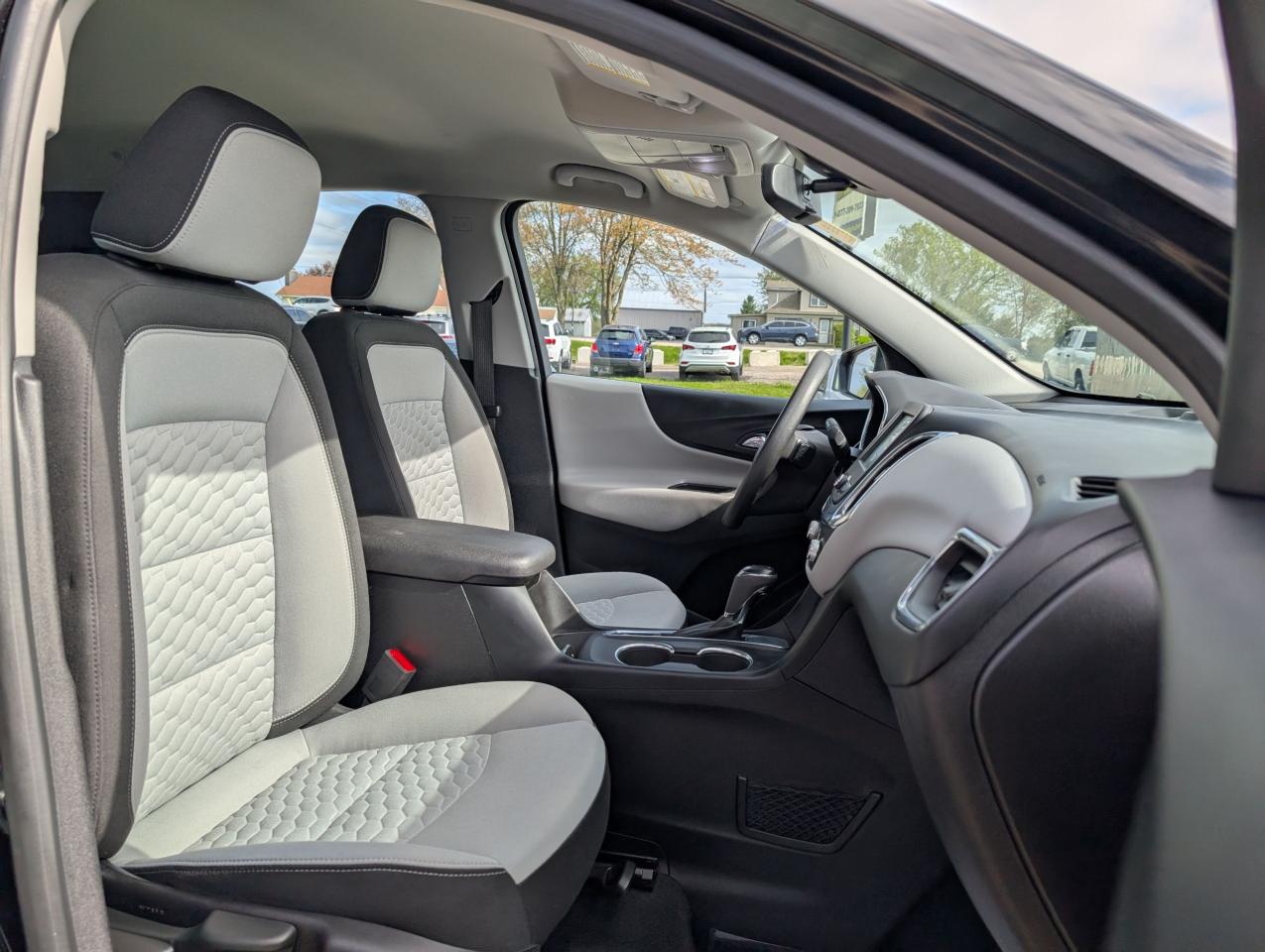 2018 Chevrolet Equinox LS - Photo #26