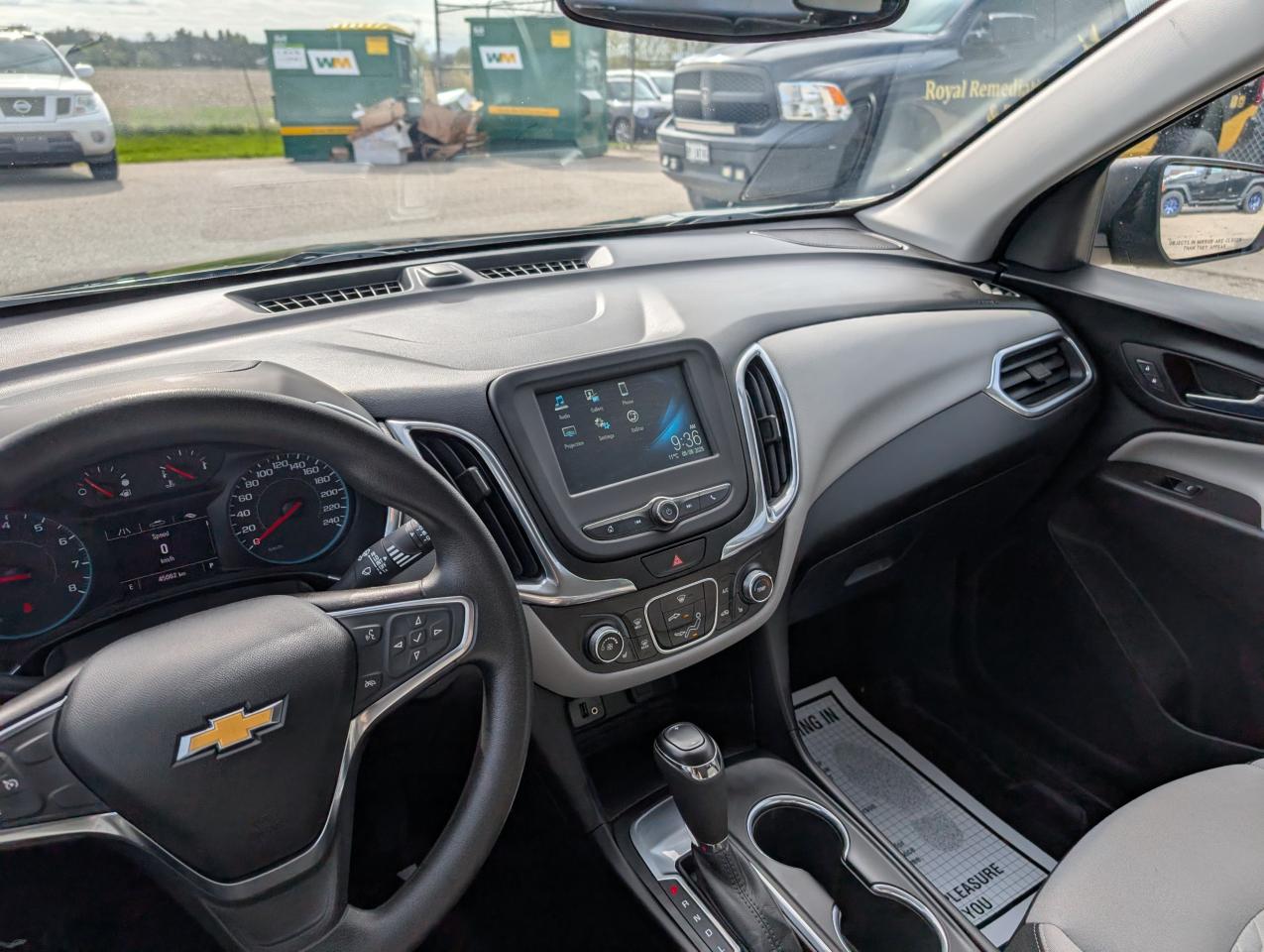 2018 Chevrolet Equinox LS - Photo #9