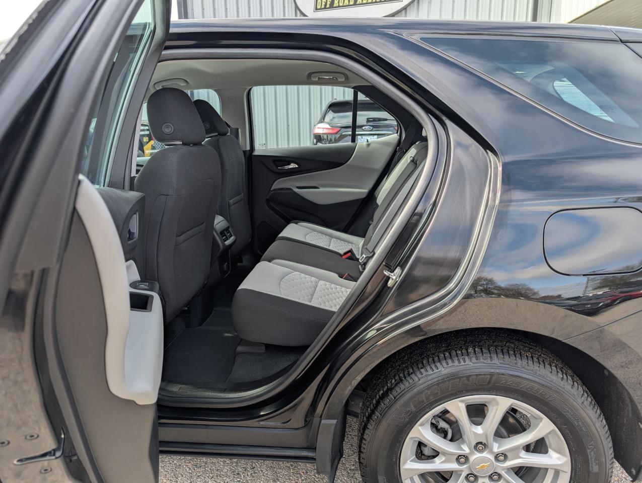 2018 Chevrolet Equinox LS - Photo #15