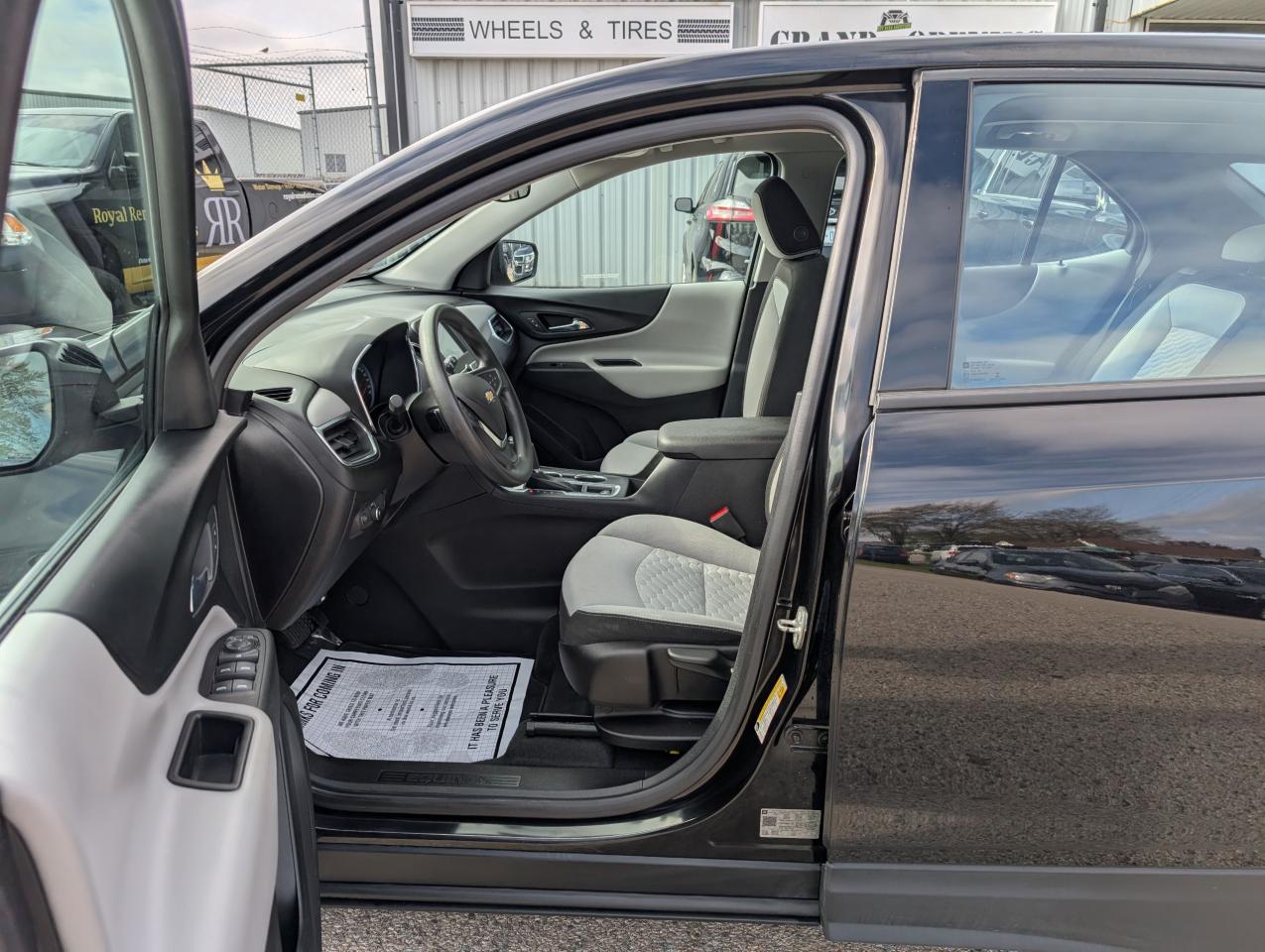 2018 Chevrolet Equinox LS - Photo #11