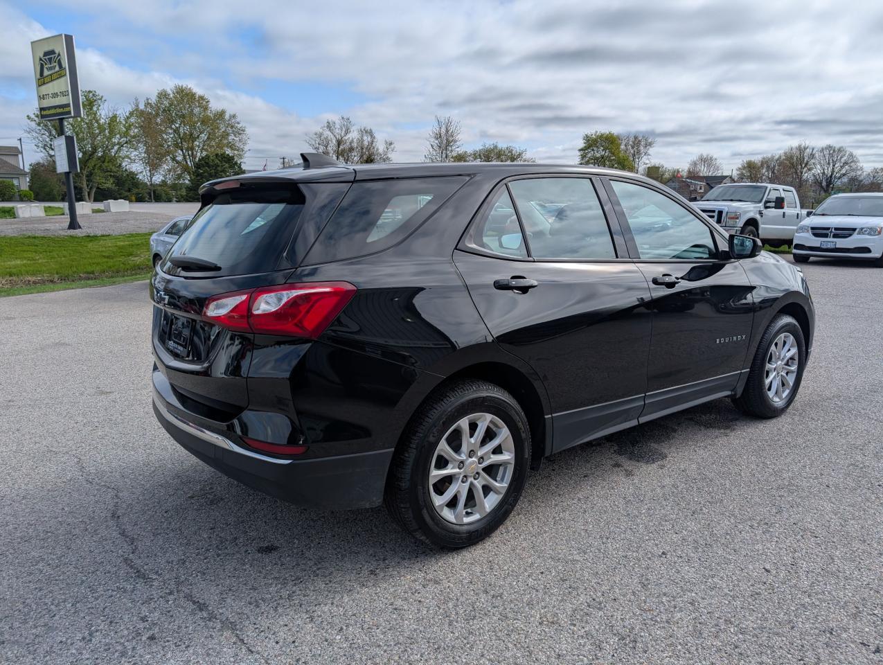 2018 Chevrolet Equinox LS - Photo #5