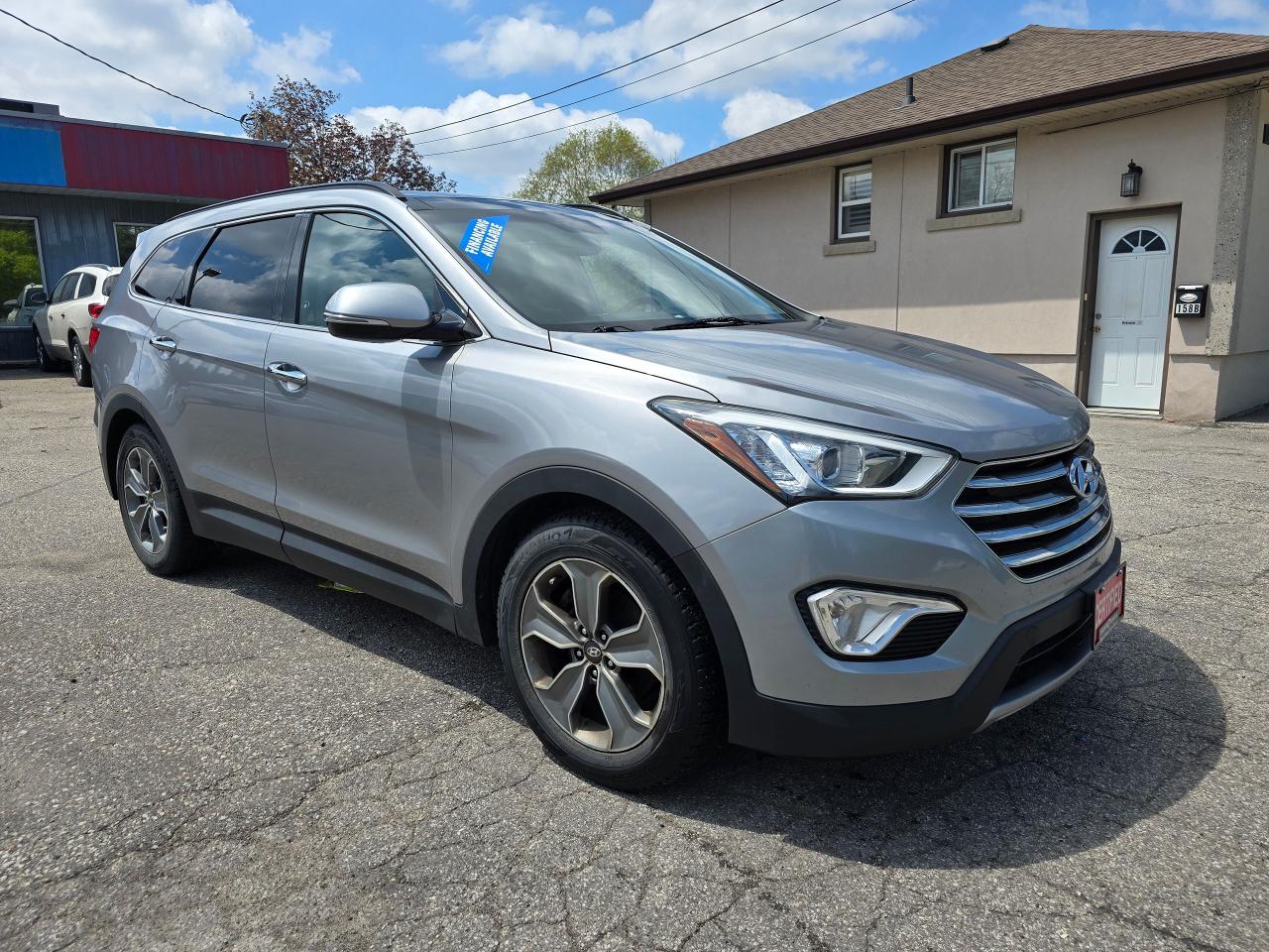 2016 Hyundai Santa Fe XL Luxury Adventure Edition - Photo #4