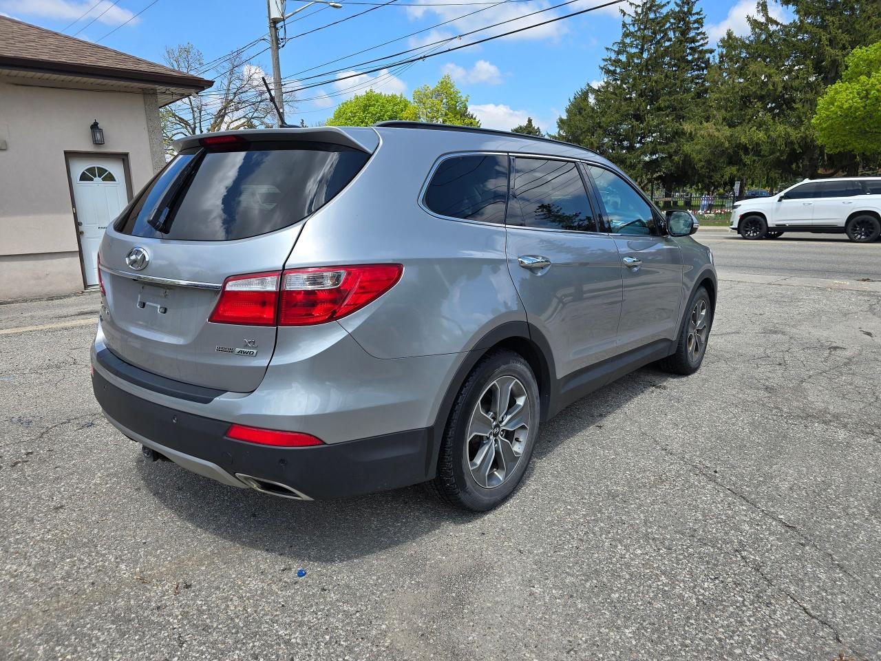 2016 Hyundai Santa Fe XL Luxury Adventure Edition - Photo #12