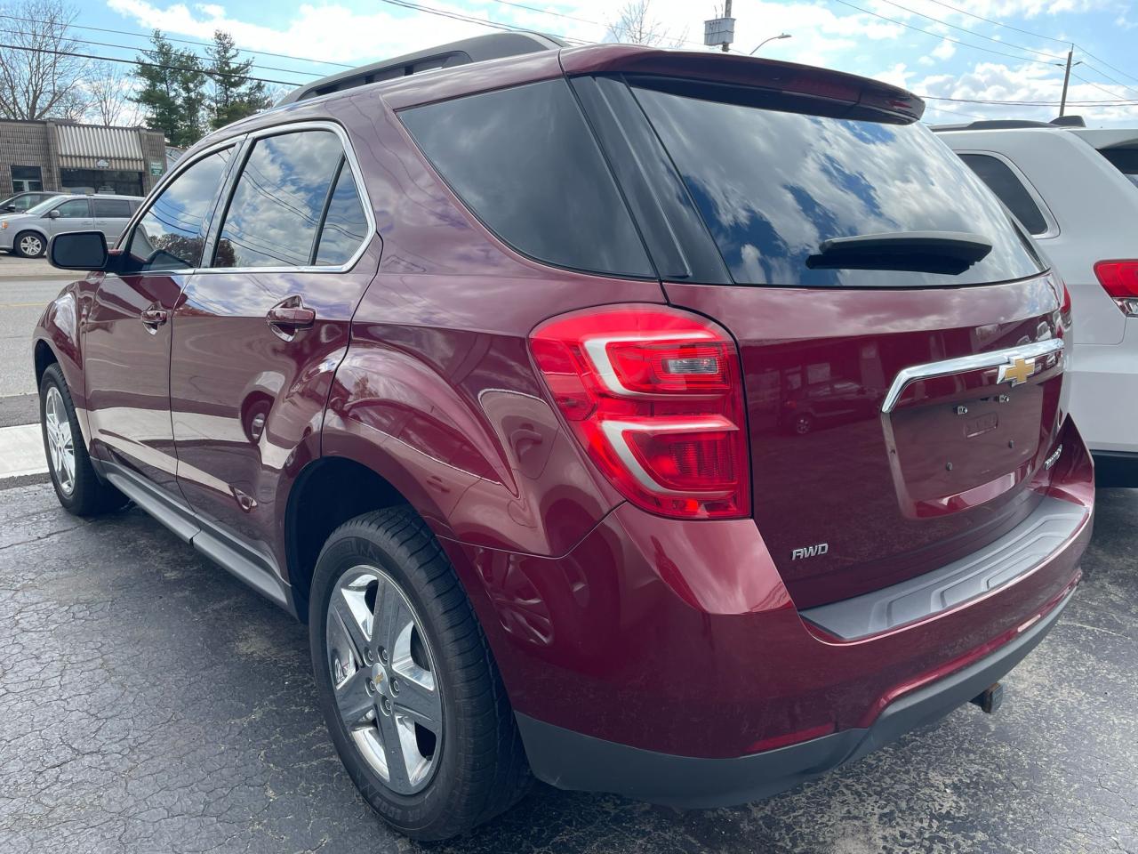 2016 Chevrolet Equinox LT - Photo #4