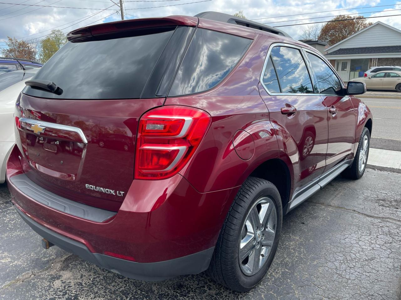 2016 Chevrolet Equinox LT - Photo #9