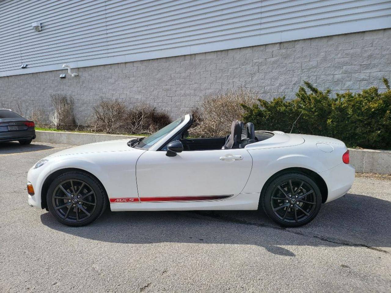 Used 2013 Mazda Miata MX-5 GS-POWER CONVERTIBLE TOP-6 SPEED-ONLY 88KM for sale in Toronto, ON