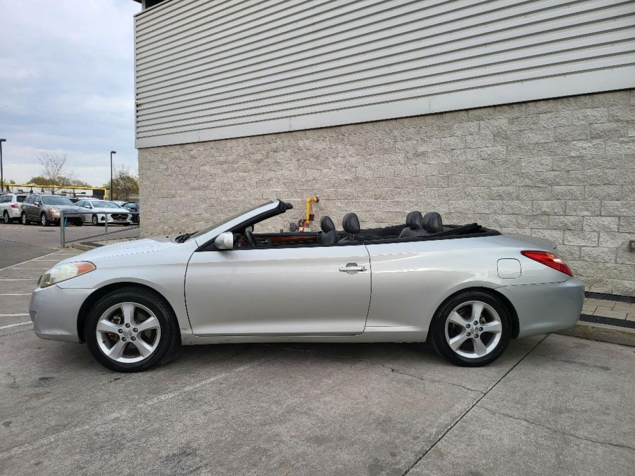 Used 2006 Toyota Camry Solara SLE **CONVERTIBLE-LEATHER-NO ACCIDENTS-CERTIFIED* for sale in Toronto, ON