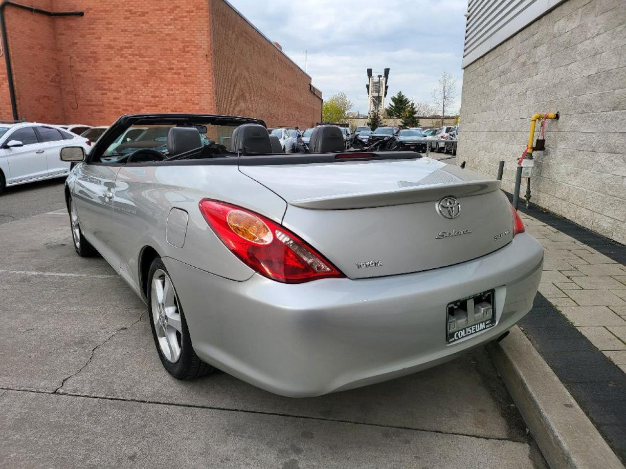 2006 Toyota Camry Solara SLE **CONVERTIBLE-LEATHER-NO ACCIDENTS-CERTIFIED* Photo4