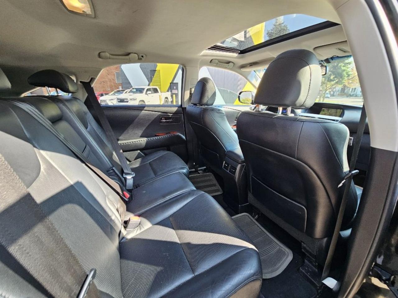 2010 Lexus RX 450h HYBRID-AWD-NAVIGATION-CAMERA-1 OWNER-NEW TIRES Photo