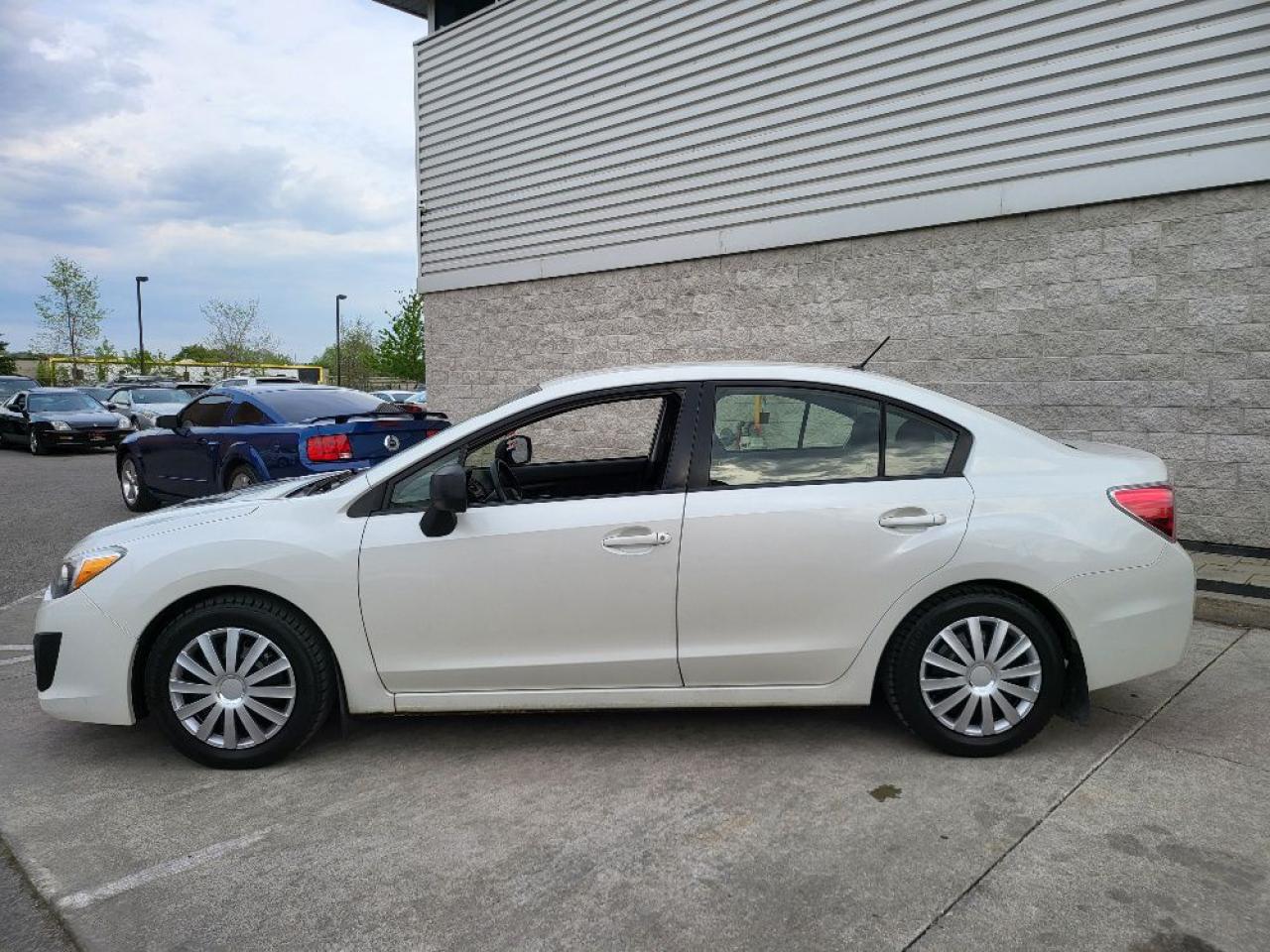 Used 2014 Subaru Impreza TOURING PKG **5 SPD MANUAL** CERTIFIED-NO ACCIDENT for sale in Toronto, ON