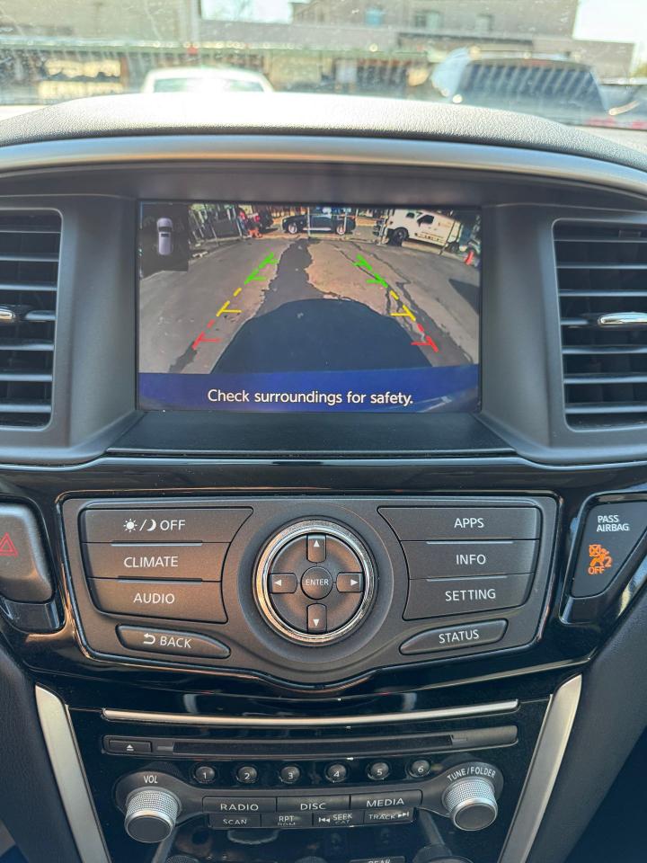 2017 Nissan Pathfinder SV - Photo #12