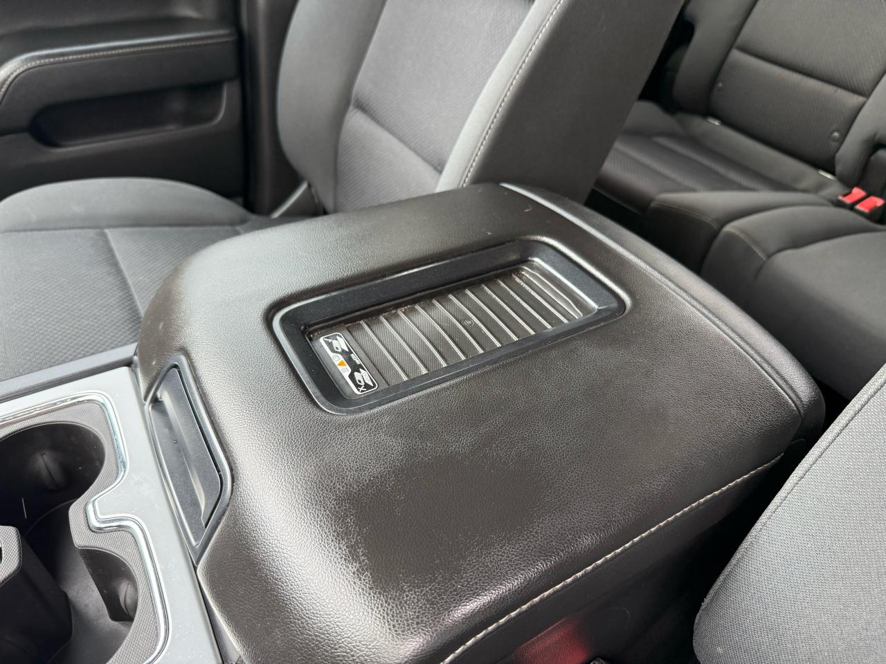 2018 GMC Sierra 1500 SLE - Photo #10