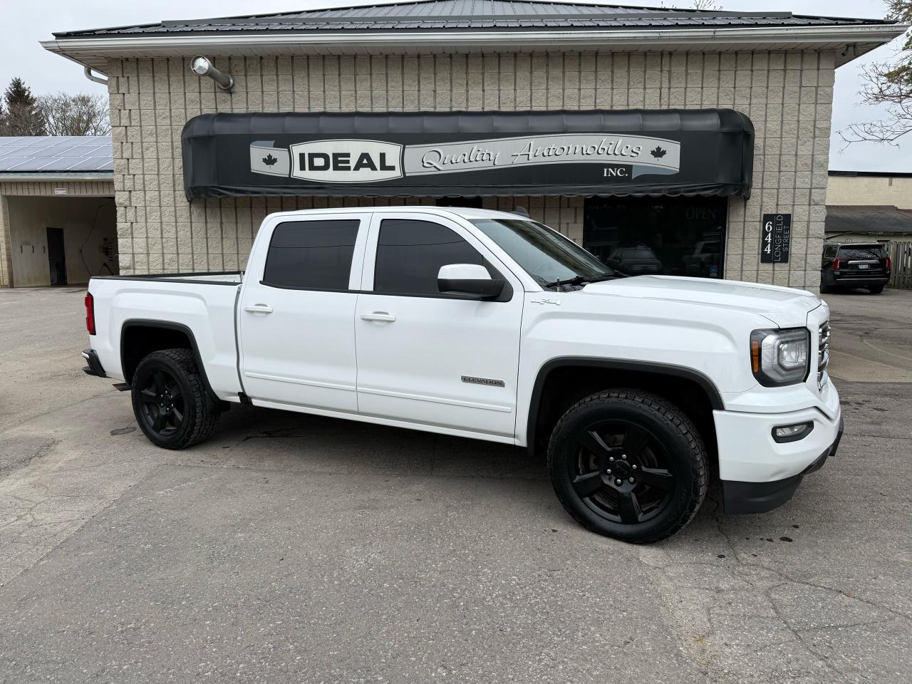 2018 GMC Sierra 1500 SLE - Photo #1