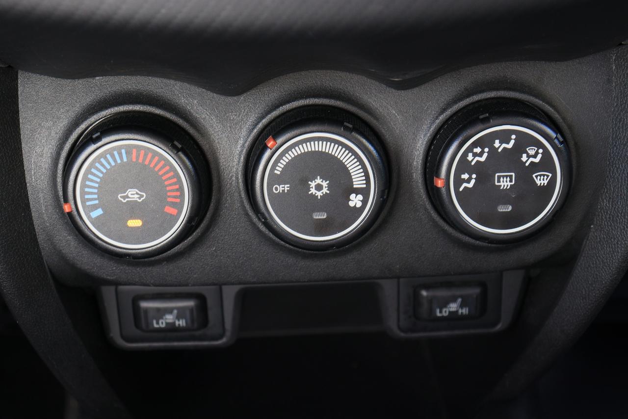 2016 Mitsubishi RVR SE | 4WD | Reverse Cam | Bluetooth | Alloys & More Photo