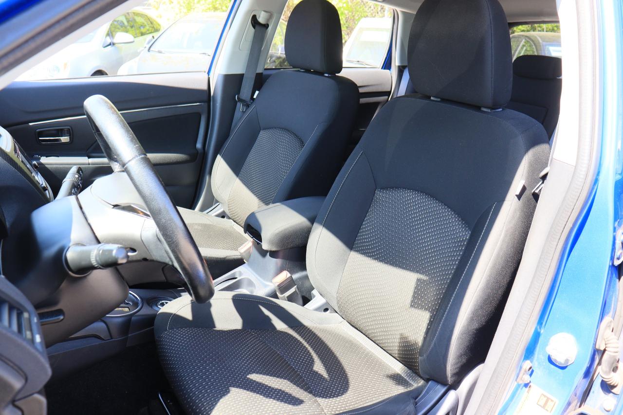 2016 Mitsubishi RVR SE | 4WD | Reverse Cam | Bluetooth | Alloys & More Photo54