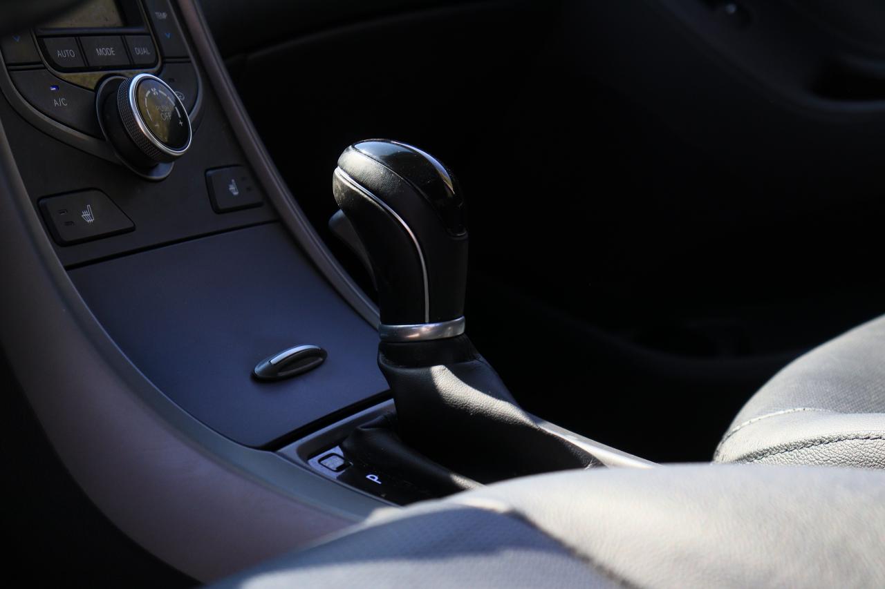 2016 Hyundai Elantra Limited | Auto | Leather | Roof | Nav | Cam & More Photo59
