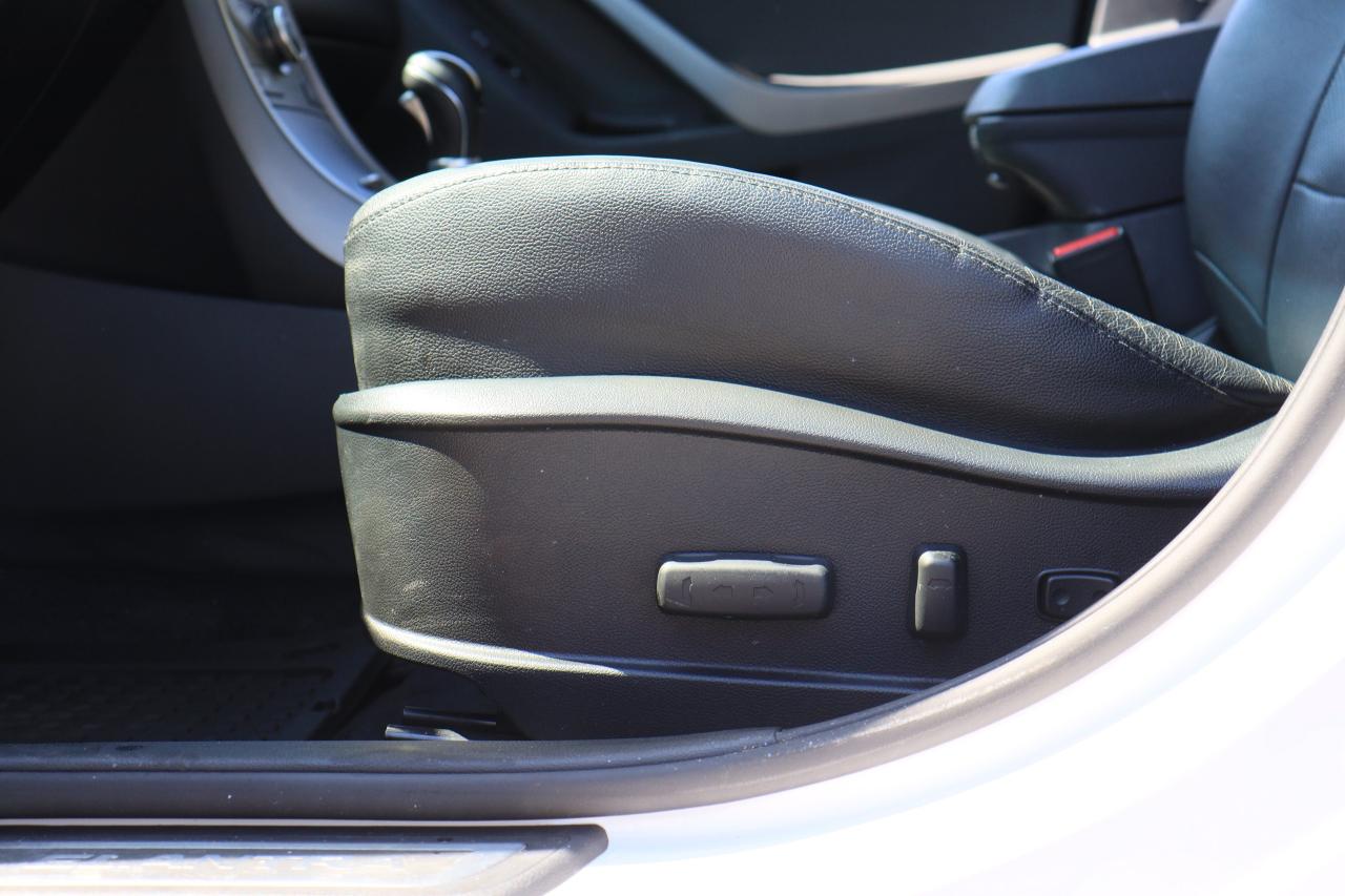 2016 Hyundai Elantra Limited | Auto | Leather | Roof | Nav | Cam & More Photo62