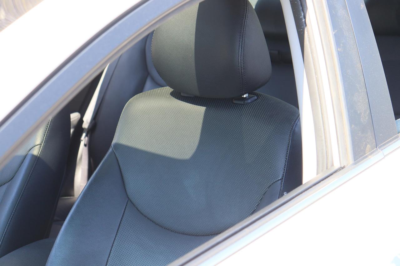 2016 Hyundai Elantra Limited | Auto | Leather | Roof | Nav | Cam & More Photo52