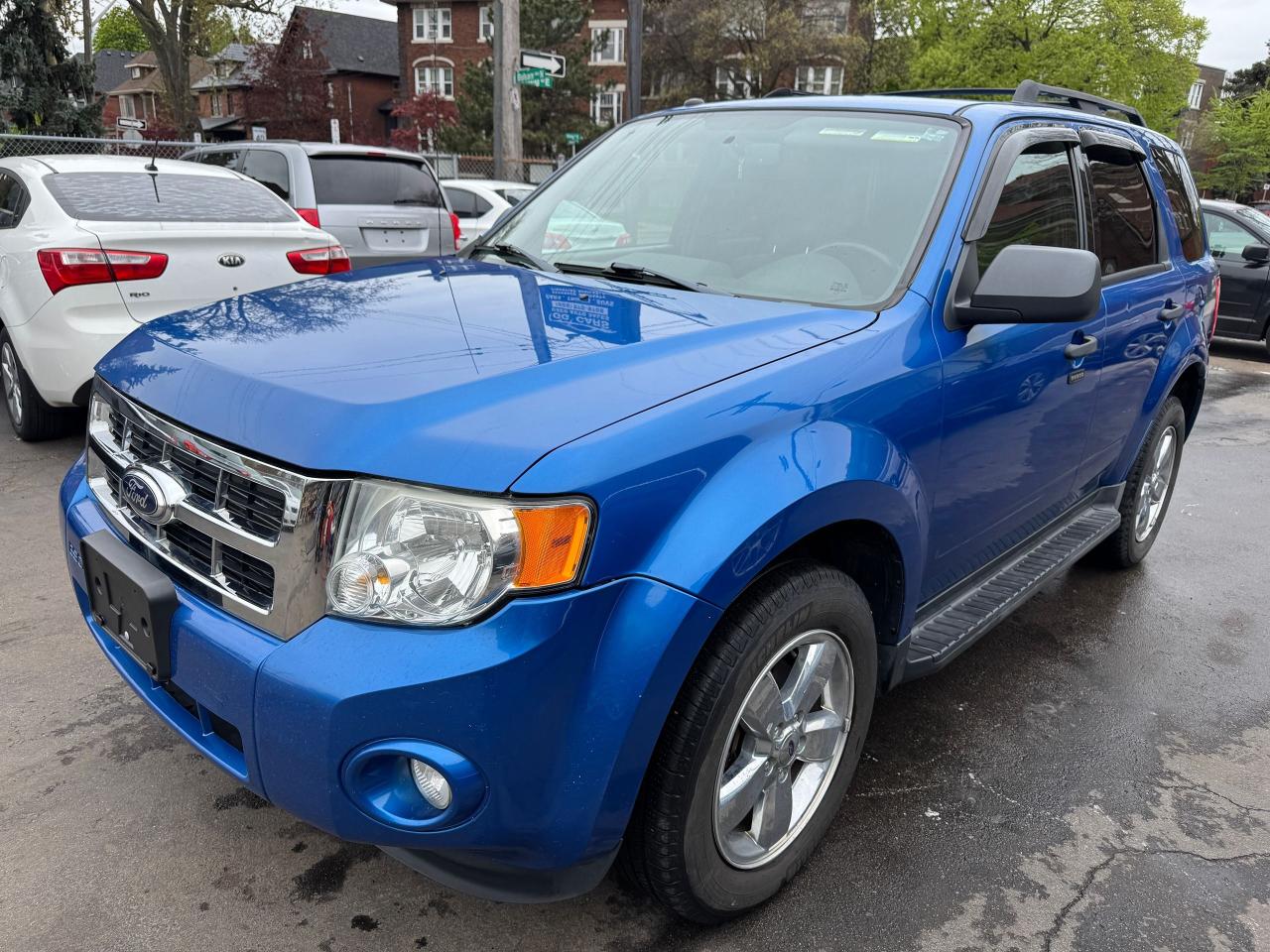 Used 2012 Ford Escape FWD 4dr XLT CERTIFIED NO ACCIDENTS for sale in Hamilton, ON